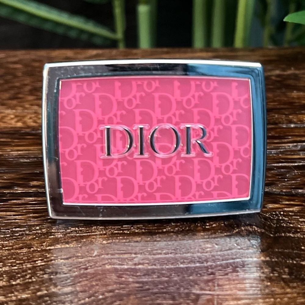 Dior Backstage Rosy Glow Blush in Berry (006). New and Unused!